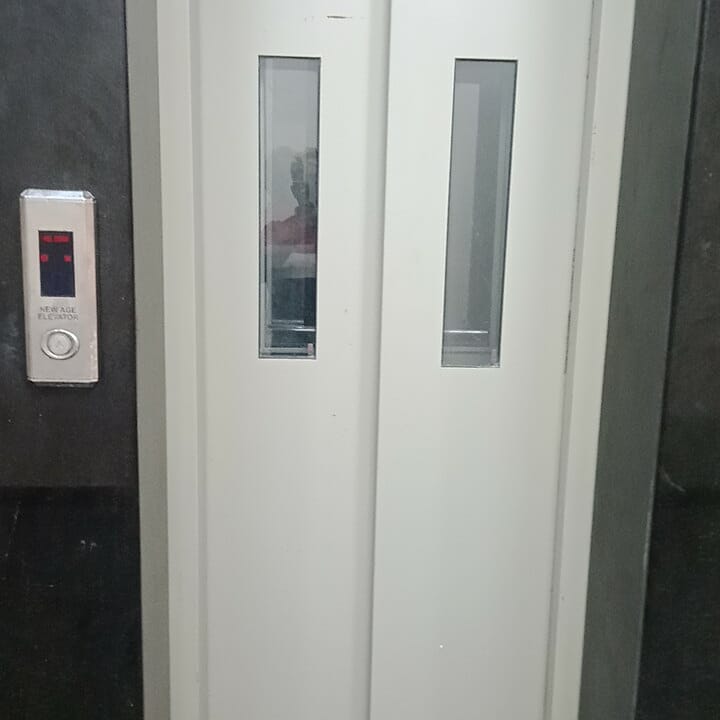 Nexrise Automatic Door Lift